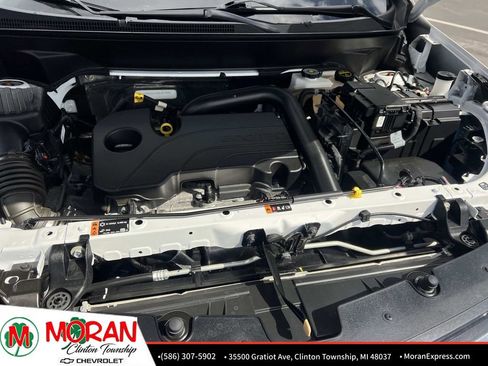 Used 2024 Chevrolet Equinox LT image 11