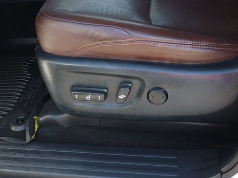 Used 2018 Toyota 4Runner Limited AWD/4WD image 20