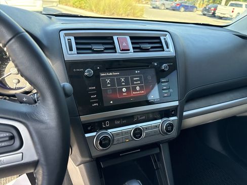 Used 2015 Subaru Outback 2.5i Limited image 13