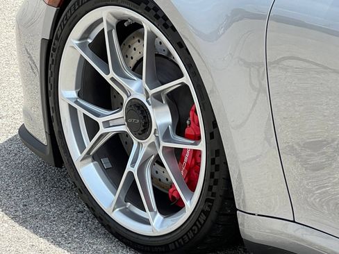 Certified 2022 Porsche 911 GT3 RWD image 16