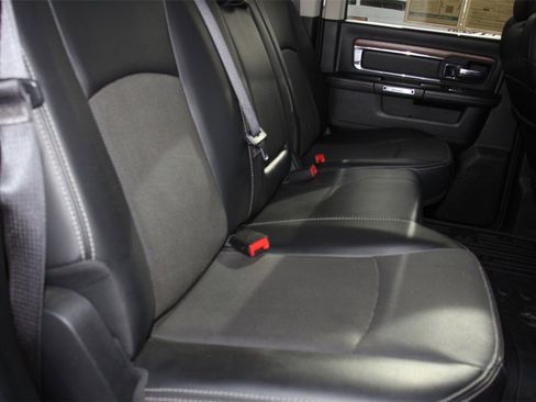 Used 2017 RAM 2500 Laramie image 26