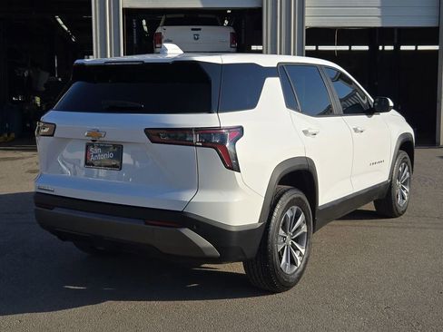 Used 2025 Chevrolet Equinox LT image 8