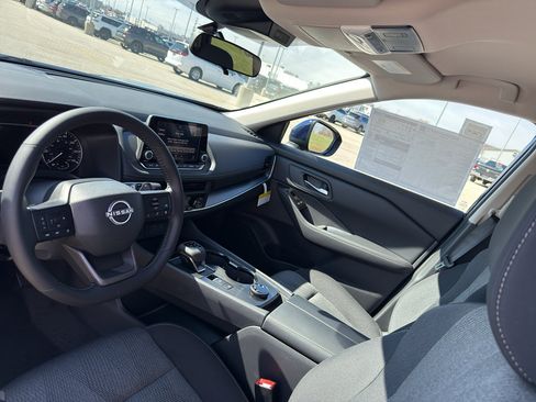 New 2026 Nissan Rogue SV AWD/4WD image 26