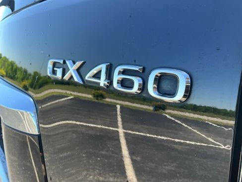 Used 2016 Lexus GX 460 w/ Navigation Package AWD/4WD image 18