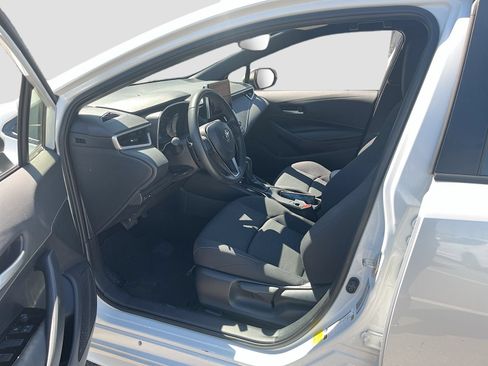 Used 2025 Toyota Corolla SE FWD image 21