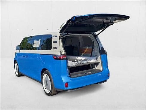 New 2025 Volkswagen ID. Buzz 1st Edition image 3