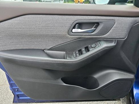 Used 2021 Nissan Rogue SV FWD image 9