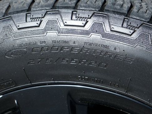 Used 2019 Chevrolet Tahoe LT w/ LT Midnight Edition RWD image 50