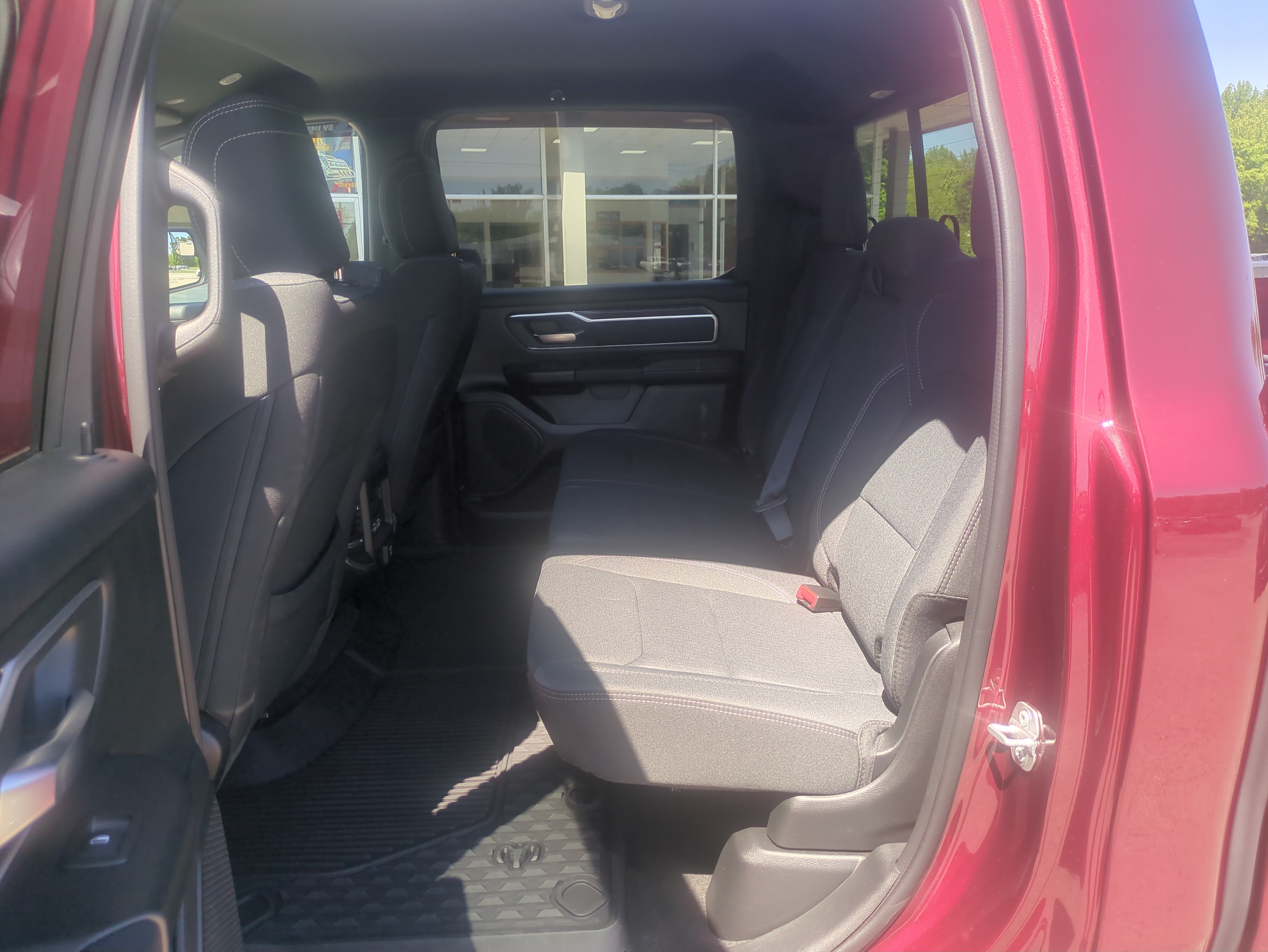 Used 2022 RAM 1500 Big Horn AWD/4WD image 29