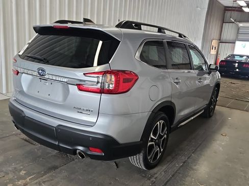 Used 2023 Subaru Ascent Limited AWD/4WD image 11