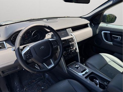 Used 2019 Land Rover Discovery Sport SE AWD/4WD image 6