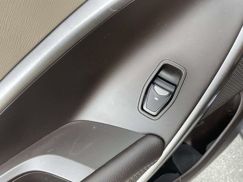Used 2017 Hyundai Santa Fe Sport FWD image 16