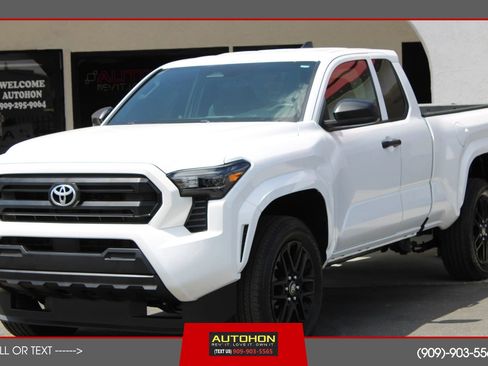 Used 2025 Toyota Tacoma SR RWD image 1