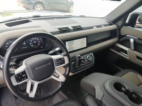 Used 2021 Land Rover Defender 90 X-Dynamic S AWD/4WD image 3