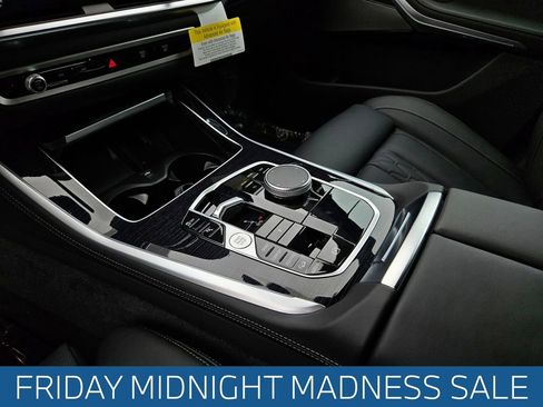 New 2026 BMW X5 M60i image 14