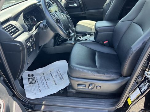 Used 2022 Toyota 4Runner TRD Off-Road Premium w/ Moonroof Package AWD/4WD image 16
