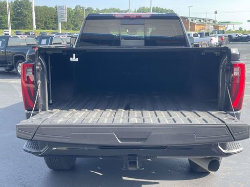 Used 2025 GMC Sierra 2500 Denali w/ Denali Reserve Package AWD/4WD image 4
