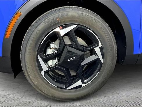 New 2026 Kia Sportage EX FWD image 13