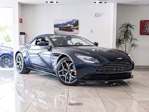Used 2019 Aston Martin DB11 Volante RWD image 5