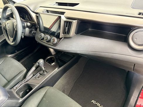 Used 2016 Toyota RAV4 LE image 25