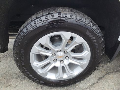 Certified 2025 Chevrolet Silverado 1500 LTZ w/ LTZ Premium Package image 18