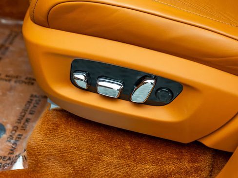 New 2026 Rolls-Royce Cullinan AWD/4WD image 13