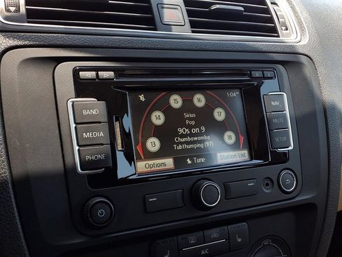 Used 2015 Volkswagen Jetta SE FWD image 7