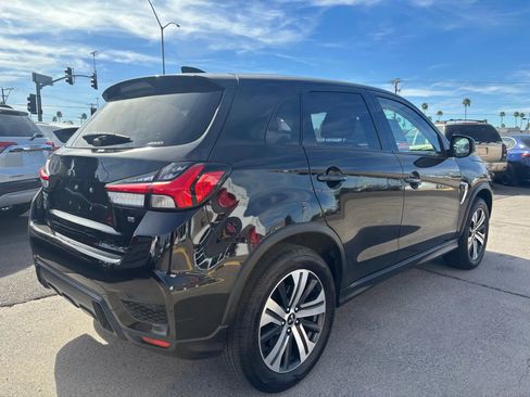 Used 2021 Mitsubishi Outlander Sport SE image 5