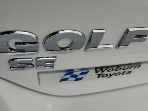 Used 2018 Volkswagen Golf SE image 13