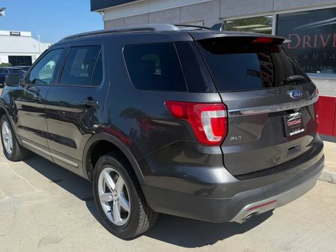 Used 2016 Ford Explorer XLT w/ Equipment Group 202A AWD/4WD image 4