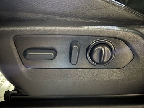 Used 2022 GMC Sierra 3500 Denali image 17