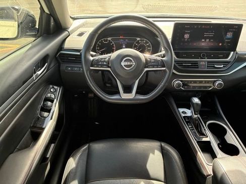 Certified 2024 Nissan Altima 2.5 SR w/ SR Premium Package image 16