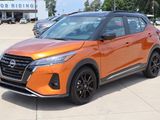 Used 2024 Nissan Kicks SR image 2
