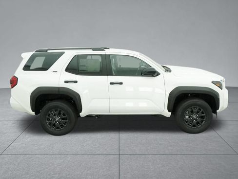 Used 2026 Toyota 4Runner SR5 AWD/4WD image 14