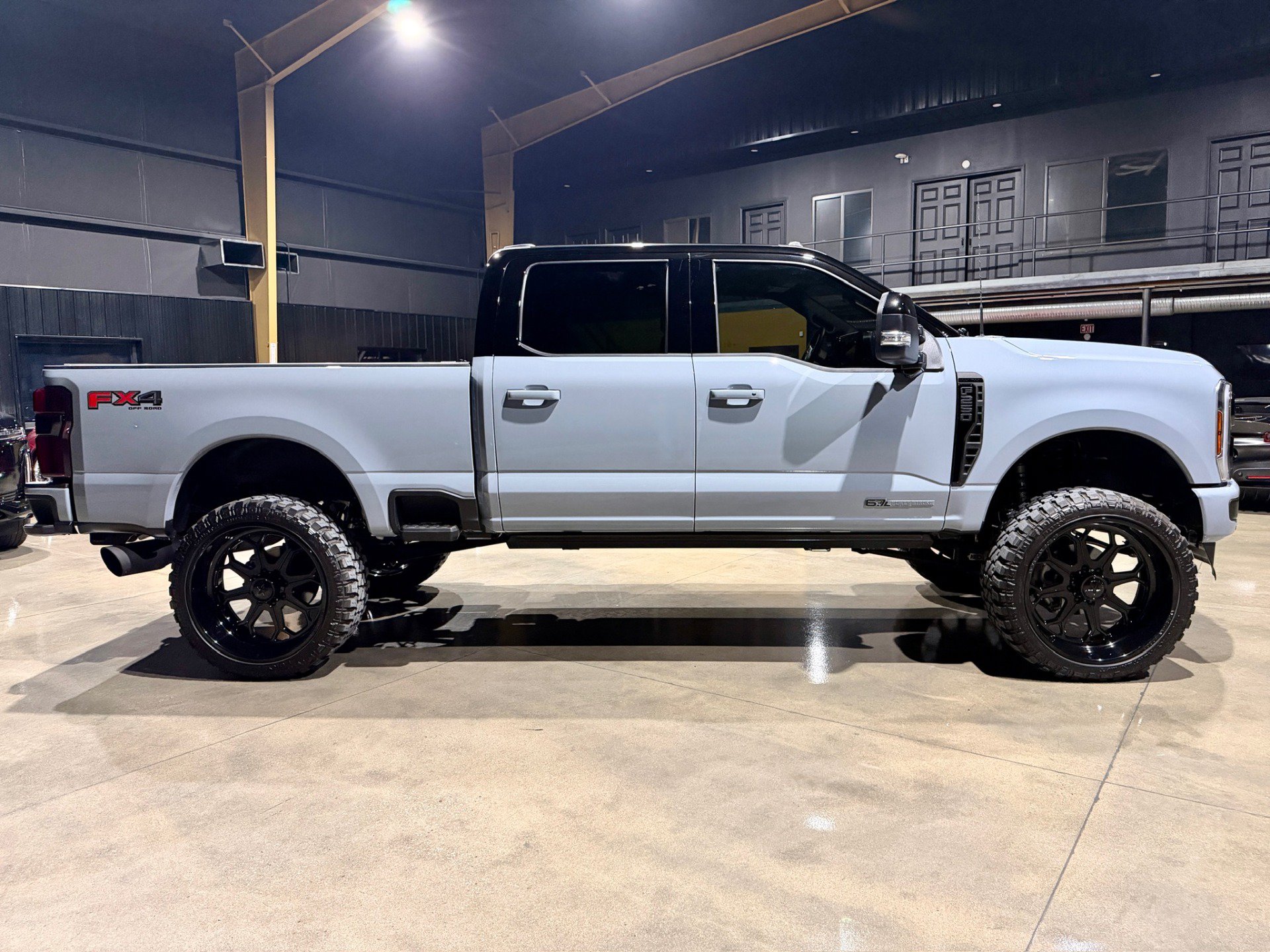 Used 2026 Ford F250 Platinum AWD/4WD image 17