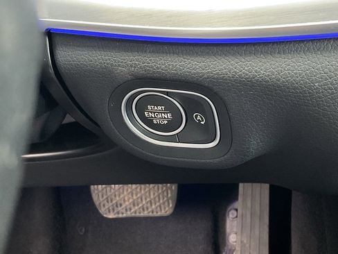 Used 2024 Mercedes-Benz GLE 350 4MATIC image 38