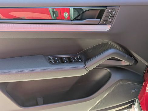 Certified 2026 Porsche Cayenne AWD/4WD image 14