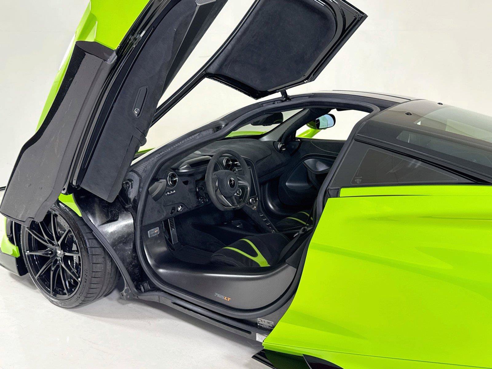 Used 2021 McLaren 765LT RWD image 11