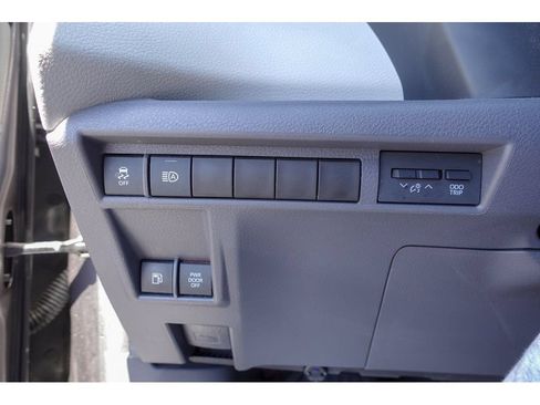 Certified 2021 Toyota Sienna LE FWD image 13