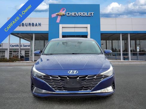 Used 2022 Hyundai Elantra Limited FWD image 2