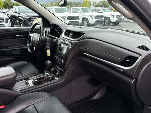 Used 2015 Chevrolet Traverse LT AWD/4WD image 20