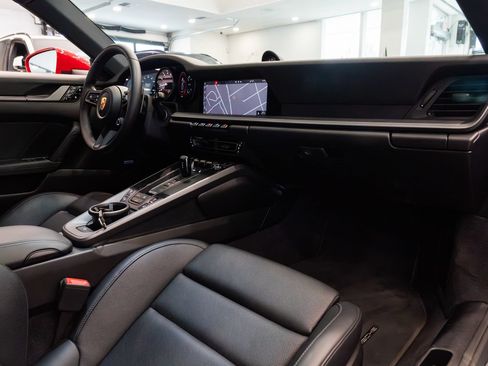 Used 2020 Porsche 911 Carrera S RWD image 28
