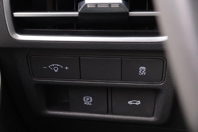 Used 2025 Hyundai Sonata SEL FWD image 22