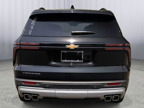 New 2025 Chevrolet Traverse LT image 6