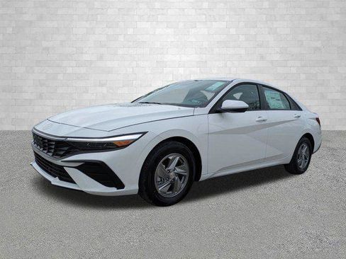 New 2026 Hyundai Elantra SE image 5