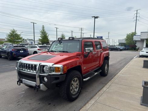 Used 2009 HUMMER H3 Alpha AWD/4WD image 7