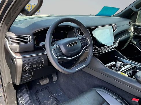 New 2024 Jeep Wagoneer 4WD w/ Convenience Group I image 7