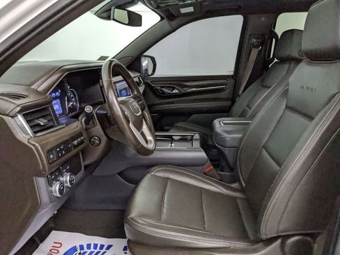 Used 2021 GMC Yukon XL Denali w/ LPO, Illumination Package image 24