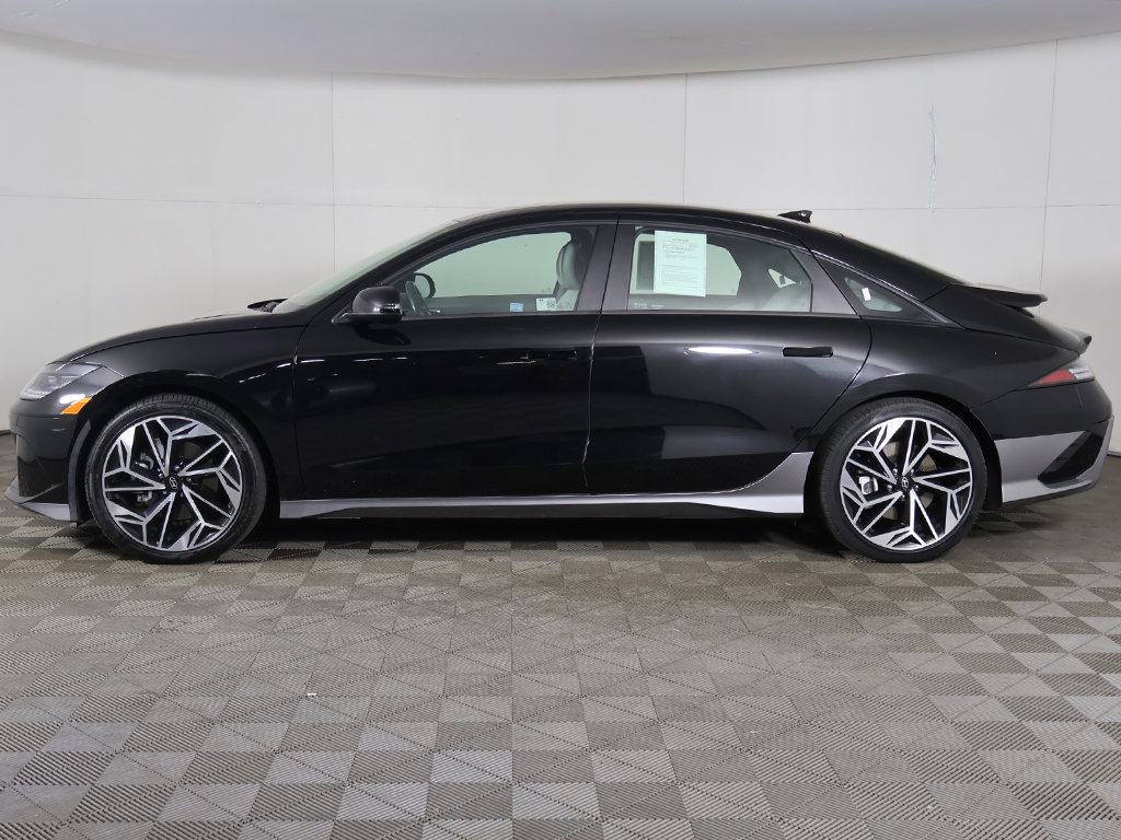 Used 2024 Hyundai Ioniq 6 SEL RWD image 17