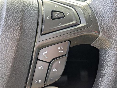 Used 2022 Ford Edge SE w/ Black Appearance Package image 12